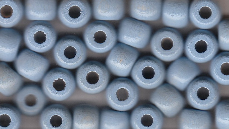 Grosslochperlen hellblau