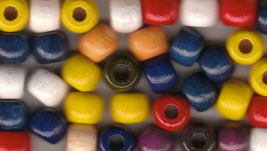 Grosslochperlen bunt gemischt